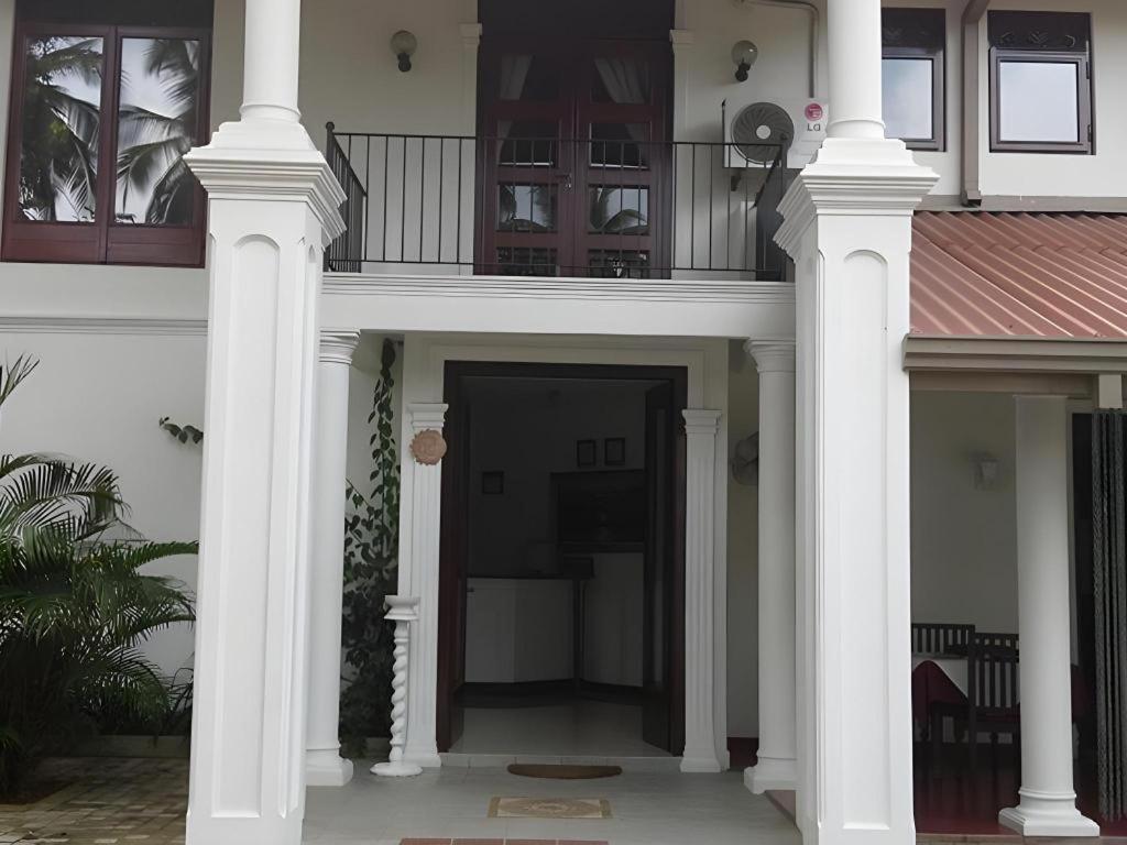 The Mgs Hotel Elpitiya  Экстерьер фото