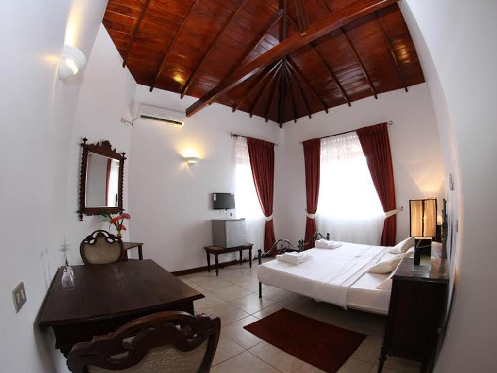 The Mgs Hotel Elpitiya  Экстерьер фото