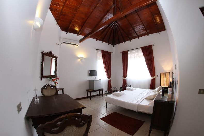 The Mgs Hotel Elpitiya  Экстерьер фото